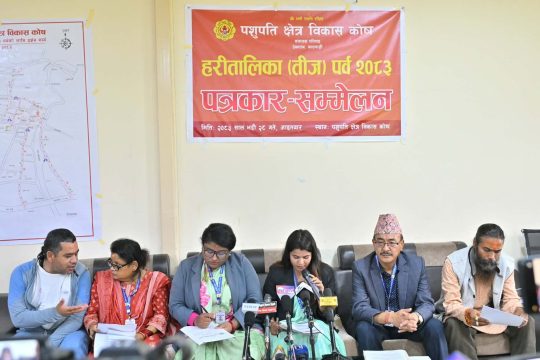तीजको अवसरमा सोमबार बिहान ३ बजेदेखि नै पशुपति मन्दिरको ढोका खुला हुने