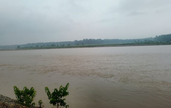कालीगण्डकी ए आयोजनाबाट विद्युत उत्पादन बन्द, सेतीवेणी बजार डुबानमा, मिर्मी पुल बाढीले बगायो
