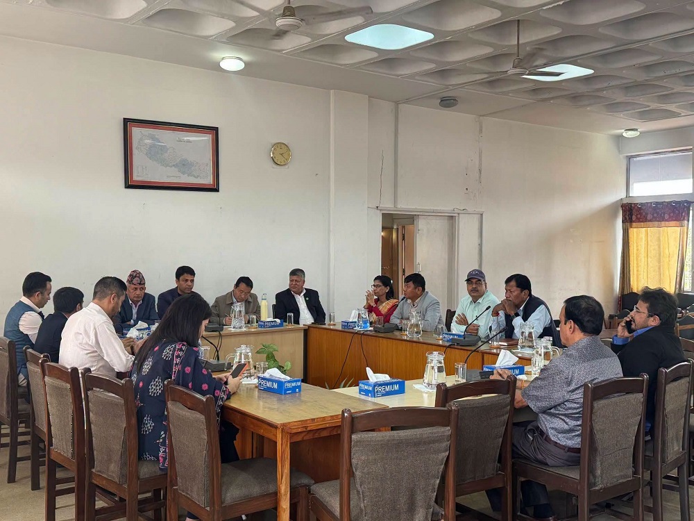 रास्वपाले बोलाएको सर्वदलीय बैठकमा प्रधानमन्त्री अनुपस्थित, दलहरुले खोजे बालेनसँगै छलफल