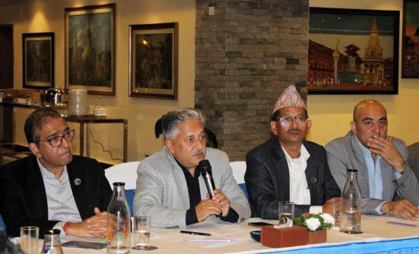बैंकका ठूला लगानीकर्ताको खस्किएको मनोबल : गल्तीबिनै फौजदारी डन्डा, राम्रा जनशक्ति आउन छाडे
