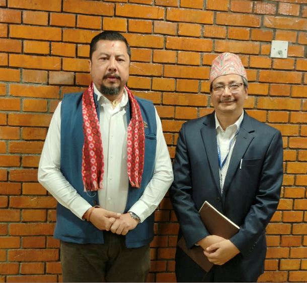 ऊर्जामन्त्री विराजभक्त श्रेष्ठ बैंकक प्रस्थान, जलवायु क्षतिपूर्तिको विषय उठाउने