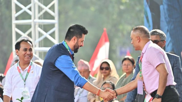 परिवर्तनको संकल्पको नारासहित गगनले गरे महाधिवेशन, गएनन् देउवा  