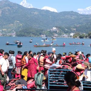 पर्यटकीय गन्तव्य भरिभराउ, फेवातालमा थेगिनसक्नु चाप, मुस्ताङ बसपार्क गाडीले भरियो