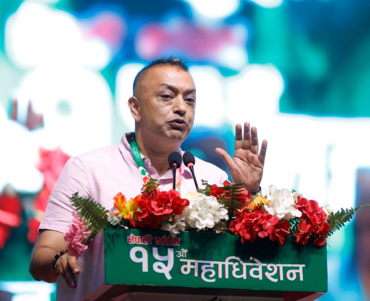 ‘कांग्रेस उद्यमीले कमाउन पाउनुपर्ने अर्थतन्त्रको पक्षमा छ, तर ऋण लिन किन कसैले मानिरहेका छैनन्?’