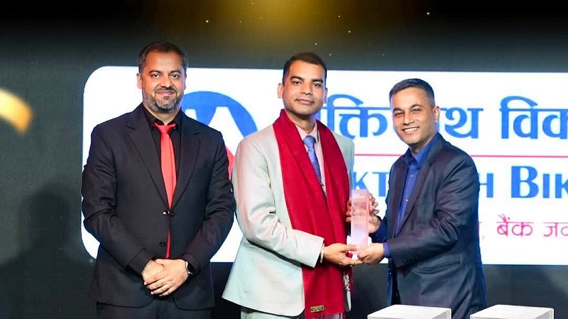 मुक्तिनाथ विकास बैंकले फोनपे अनर्समा हात पार्‍यो तीन वटा अवार्ड्स
