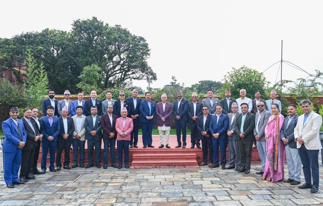 एफएनसीसीआईको टोली शीतल निवासमा, लगानी विस्तार गर्न निजी क्षेत्रलाई राष्ट्रपतिको आग्रह