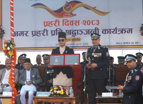 प्रहरीको दरबन्दी बढाउँदै सरकार, व्यावसायिक रूपमा काम गर्न गृहमन्त्री सुधन गुरुङको निर्देशन