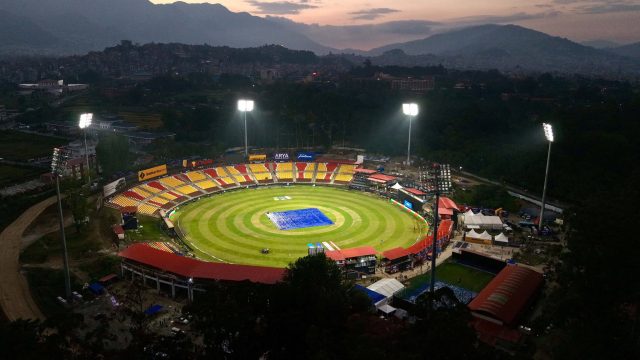 एनपीएल हेर्न जाने समर्थकलाई पार्किङको व्यवस्था कहाँ ? 'अलिकति हिँड्नुपर्ने हुन्छ'