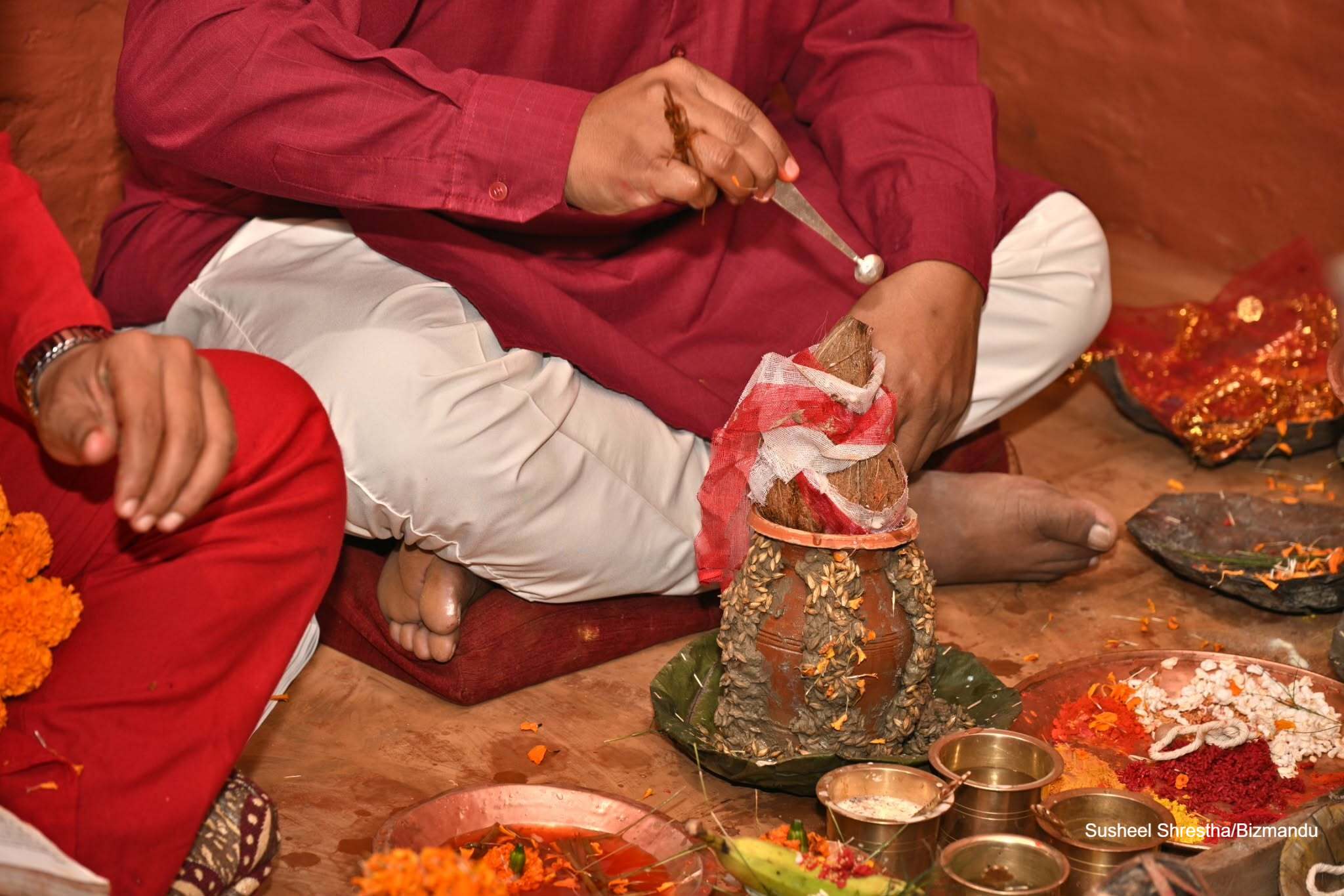 नवरात्रको दोस्रो दिन : दसैँ घर वा पूजा कोठामा ब्रह्मचारिणी देवीको पूजा आराधना गरिँदै