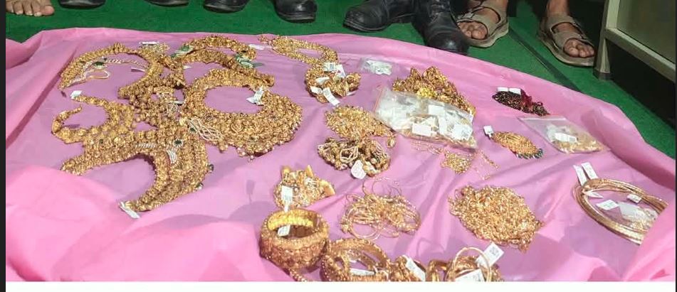 भैरहवामा १ किलो सुनको गहनासहित एक महिला पक्राउ, सशस्त्र प्रहरीले बुझायो भन्सारमा