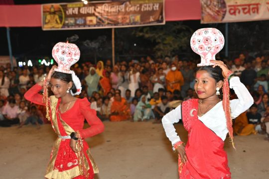 सिरहाको मिर्चैयामा नवरात्रको उल्लास, झिझिया नाच मुख्य आकर्षण (तस्विरहरु)