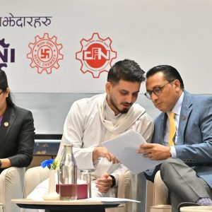 बालेन सरकार आएपछि तीन शक्तिशाली मन्त्री एउटै मञ्चमा, लगानीका सबै अवरोध हटाउने उद्घोष