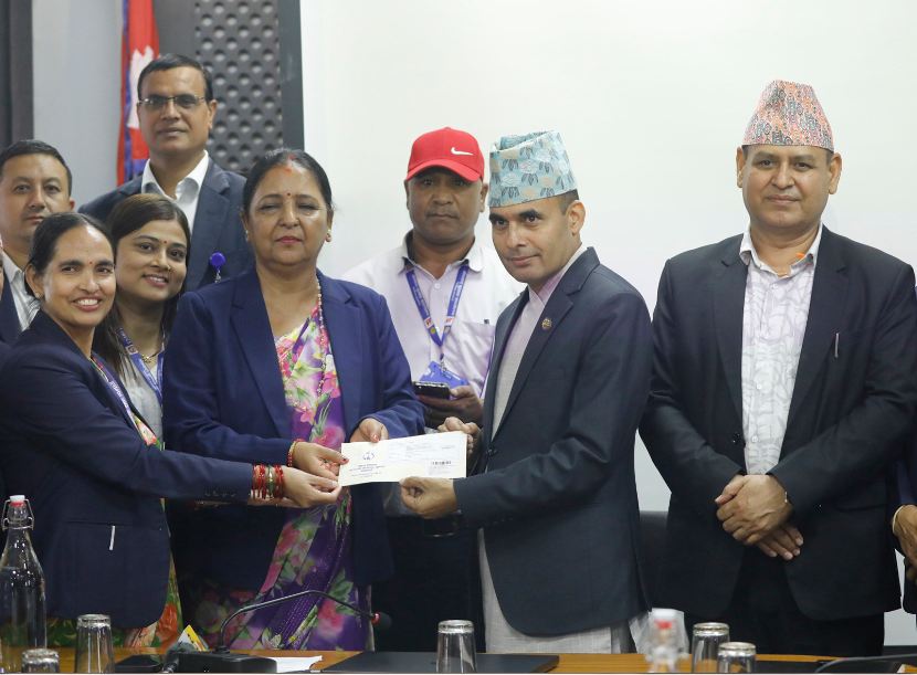 टेलिकमको सिमकार्ड अब चाहेकै स्थानमा, अनलाइन फारम भरेपछि हुलाकले घरघरमै पुर्‍याइदिने